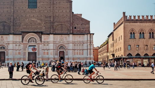Bologna: A cidade que dá cerveja e sorvete grátis pra quem anda de bicicleta ou usa transporte público.